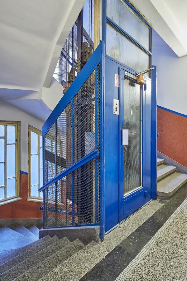 Minimalist Apartment On Wenceslas Square By Prague Days Exterior foto