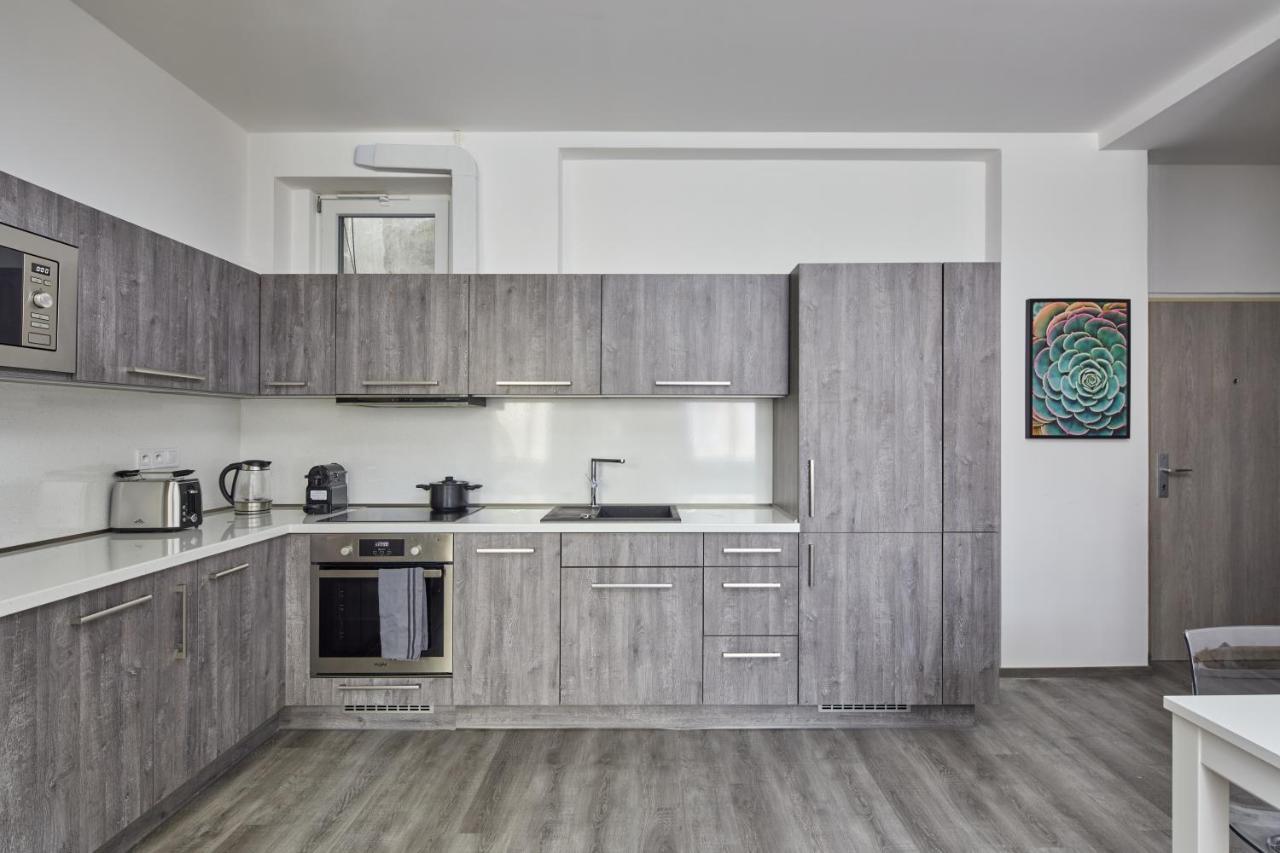 Minimalist Apartment On Wenceslas Square By Prague Days Exterior foto